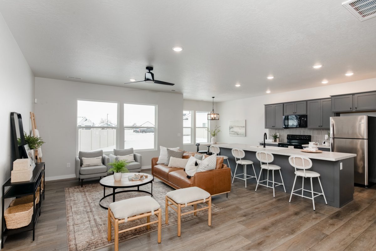 2023-assets-images-CBH homes-Spring Hollow Ranch-Kincaid 1600-7